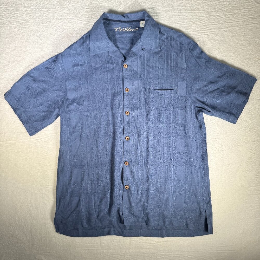 Caribbean Short Sleeve Textured Rayon Button Down Camp Shirt Medium Blue